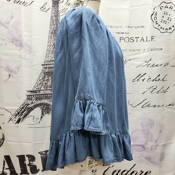 BeachLunchLounge  Chambray Off Shoulder Top Sz. Sm - Picture 4 of 7